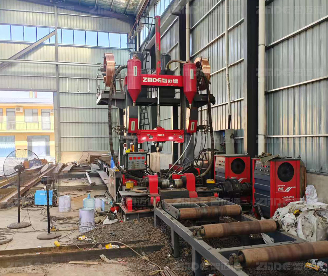 鋼結構行業轉型密碼，組焊矯一體機撐起高效生產鏈